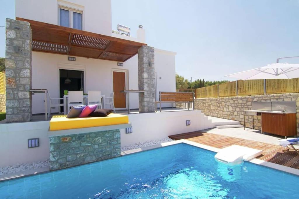 Villa Aada - Moderne Komfortvilla Mit Eigenem Pool Loutra Dış mekan fotoğraf