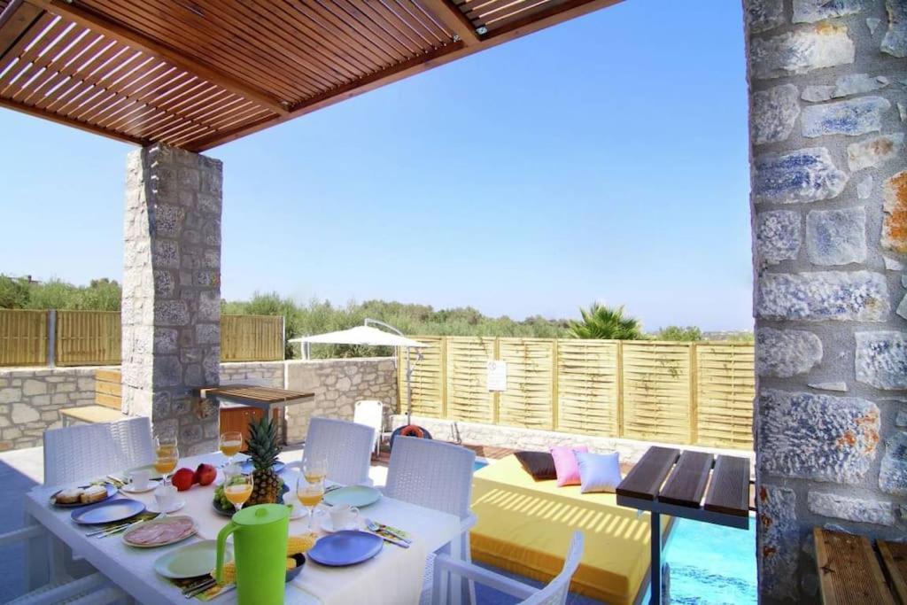 Villa Aada - Moderne Komfortvilla Mit Eigenem Pool Loutra Dış mekan fotoğraf